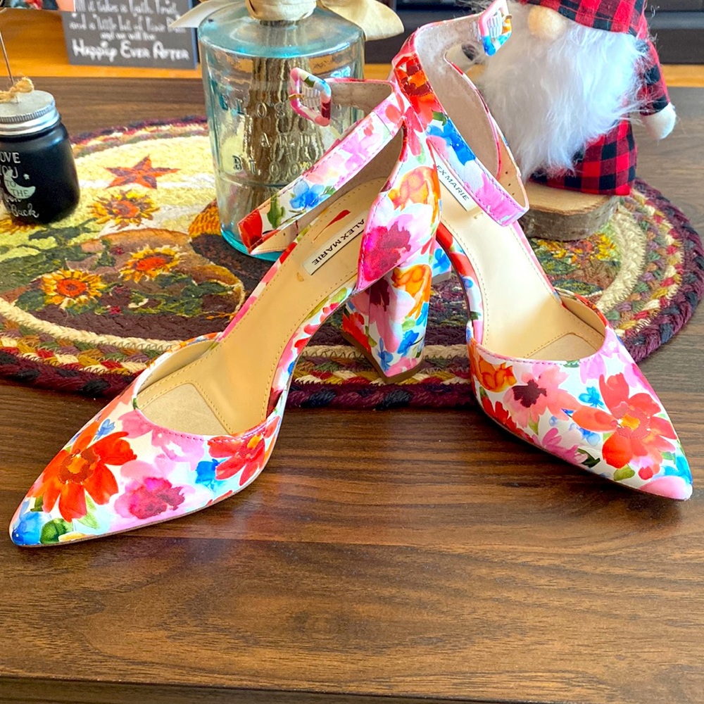 Beautiful rarely used shoes!